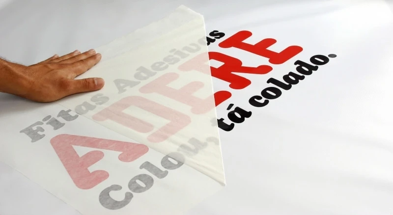 adesivo para parede de empresa
